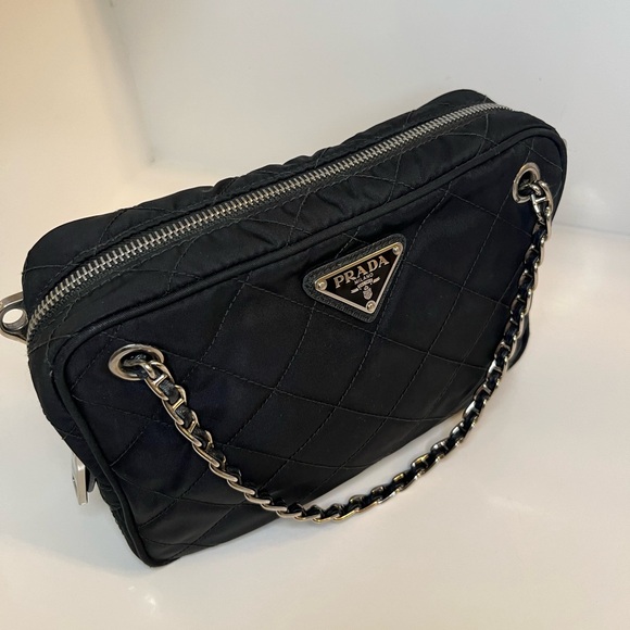 ❌SOLD❌🎀 Prada Camera Bag Quilted Tessuto Small - Picture 4 of 16